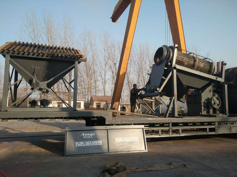 發(fā)往山東地區(qū)的移動式海砂處理設(shè)備現(xiàn)場